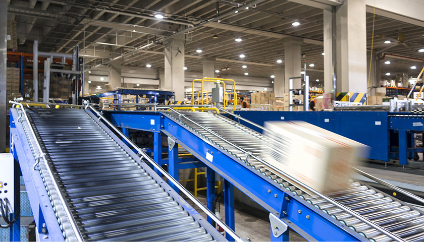 The conveyor belts are mounted on a large number of vertical steel supports